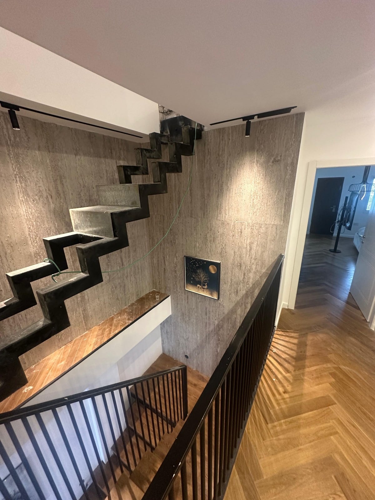 חיפוי קירות בבית בפתח תקווה